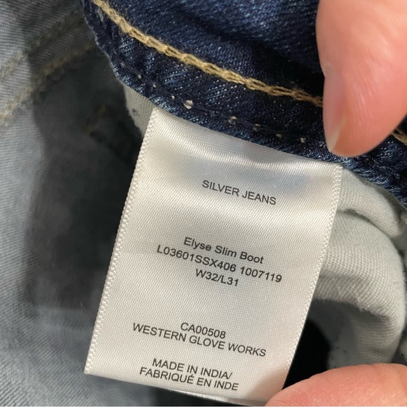 Silver Jeans Elyse Curvy Mid Rise Slim Boot Dark Blue, size 32/31 - Picture 4 of 10